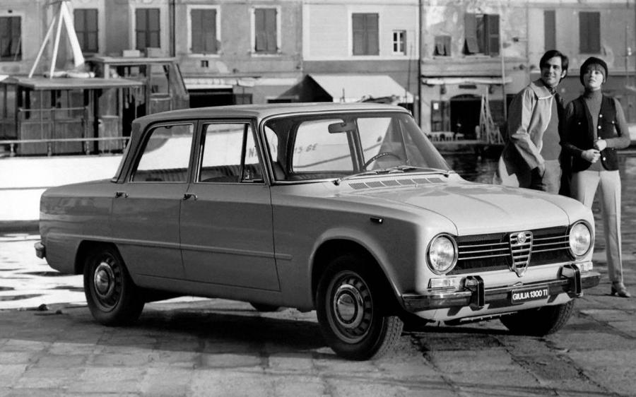 Alfa Romeo Giulia 1300 ti (105.39) '1968 - 70